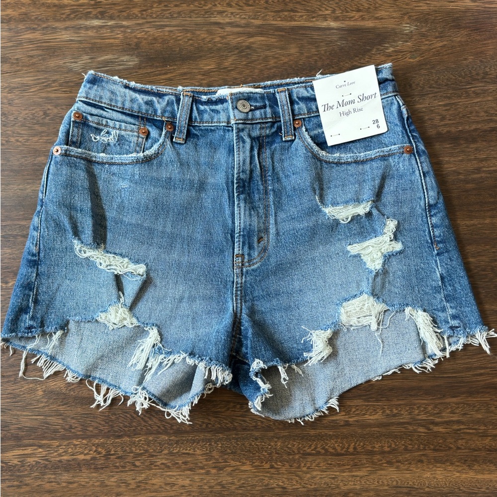Abercrombie & Fitch women’s Mom high rise shorts size 6